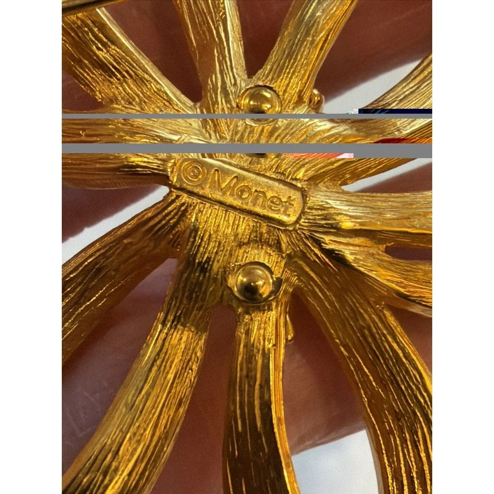 Vintage Monet Gold Tone Ribbon Bow Signed Brooch‎ Pin